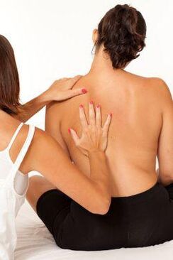 masažas nuo skausmo po kairiuoju pečių ašmeniu