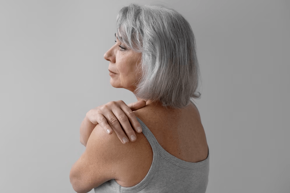 Krūtinės ląstos stuburo osteochondrozė dažniau diagnozuojama vyresnio amžiaus žmonėms